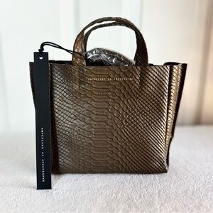 NWT Ampersand As Apostrophe Micro Tote – New Earth Python